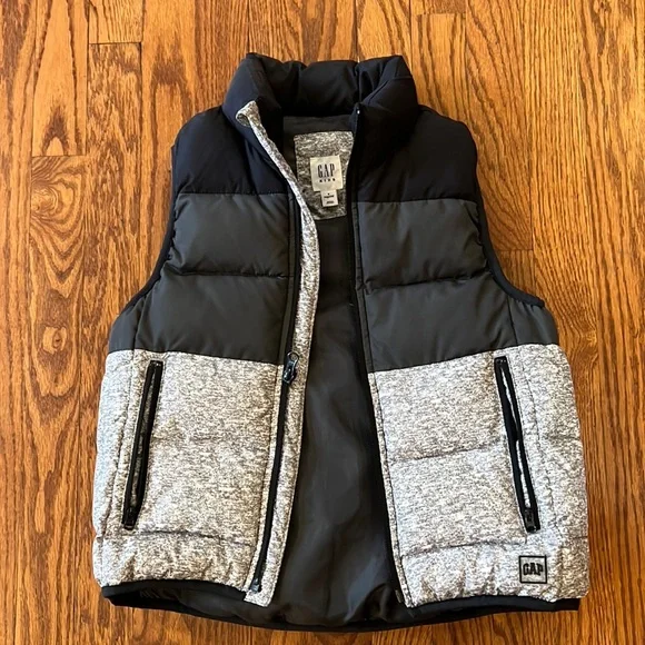 Gap puffer vest size S - Picture 1 of 2
